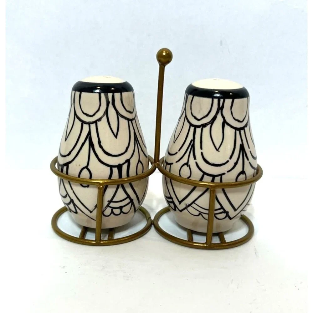Handcrafted Ceramic Salt & Pepper Shakers W/ Iron Holder Black / White Pattern